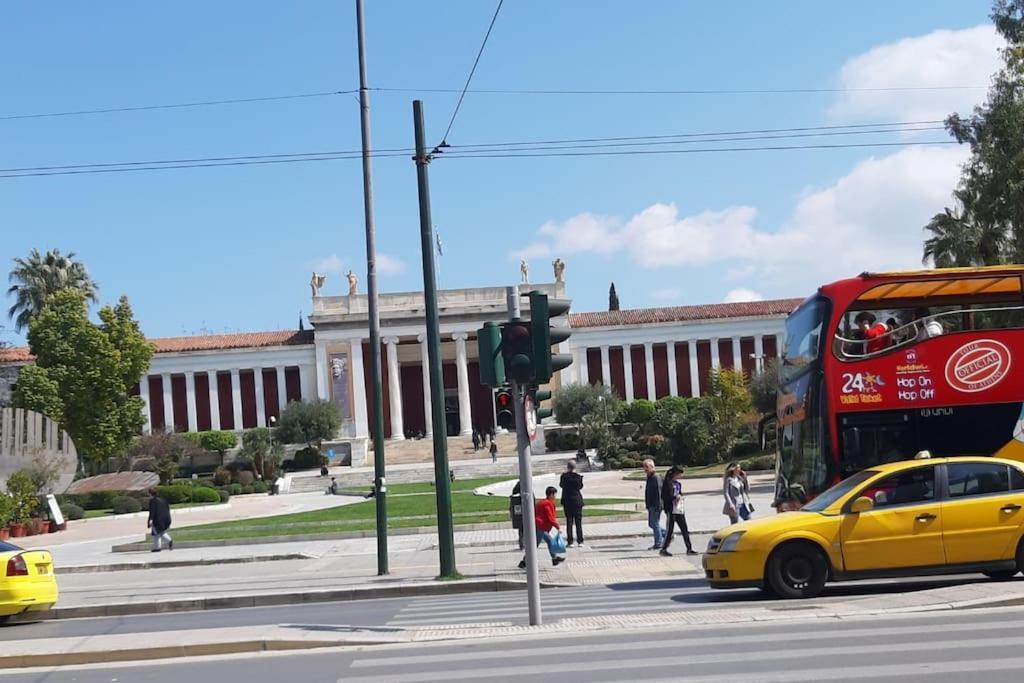אתונה Comfortable Apt, Next To Archeological Museum! מראה חיצוני תמונה