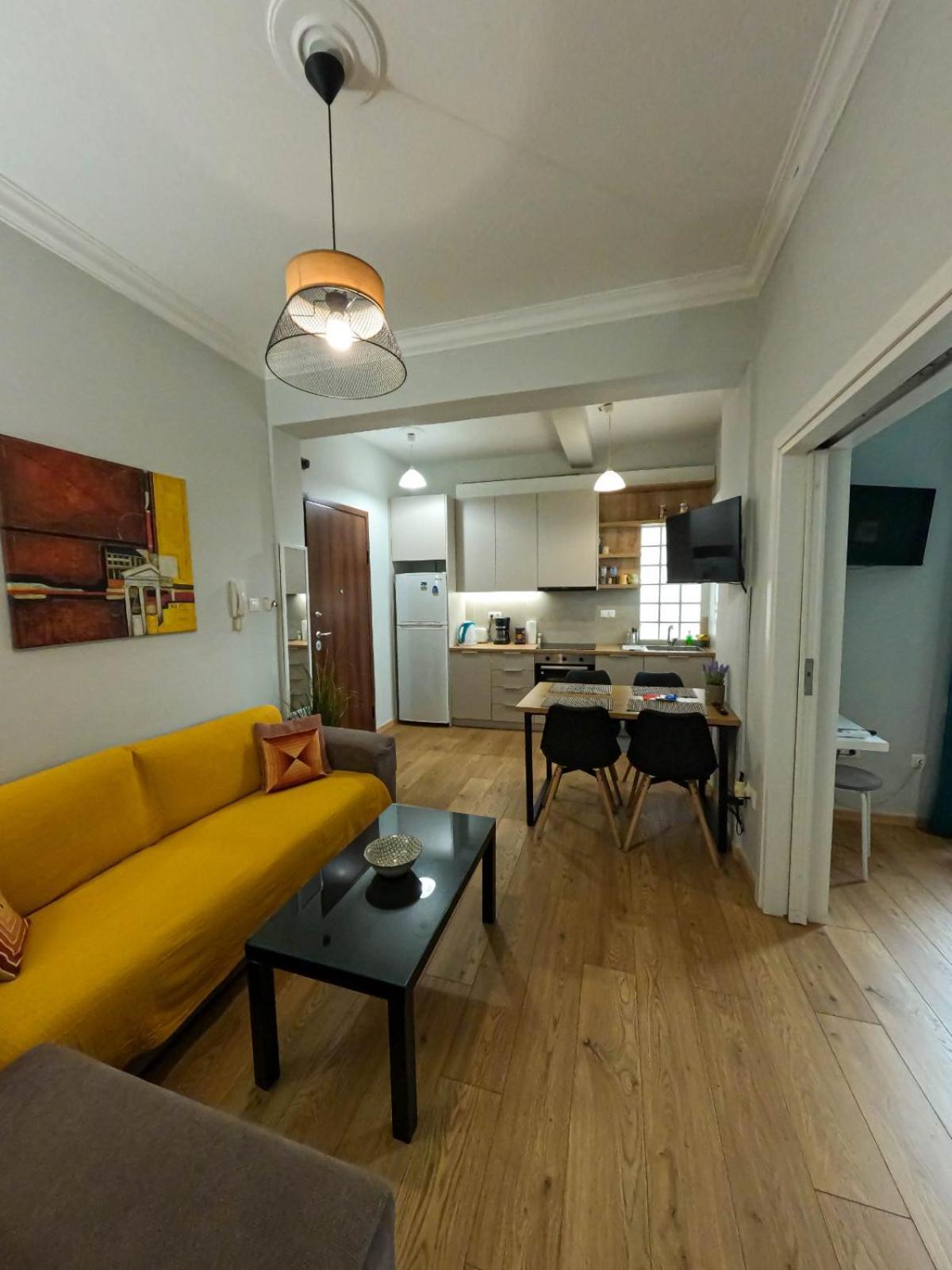 אתונה Comfortable Apt, Next To Archeological Museum! מראה חיצוני תמונה
